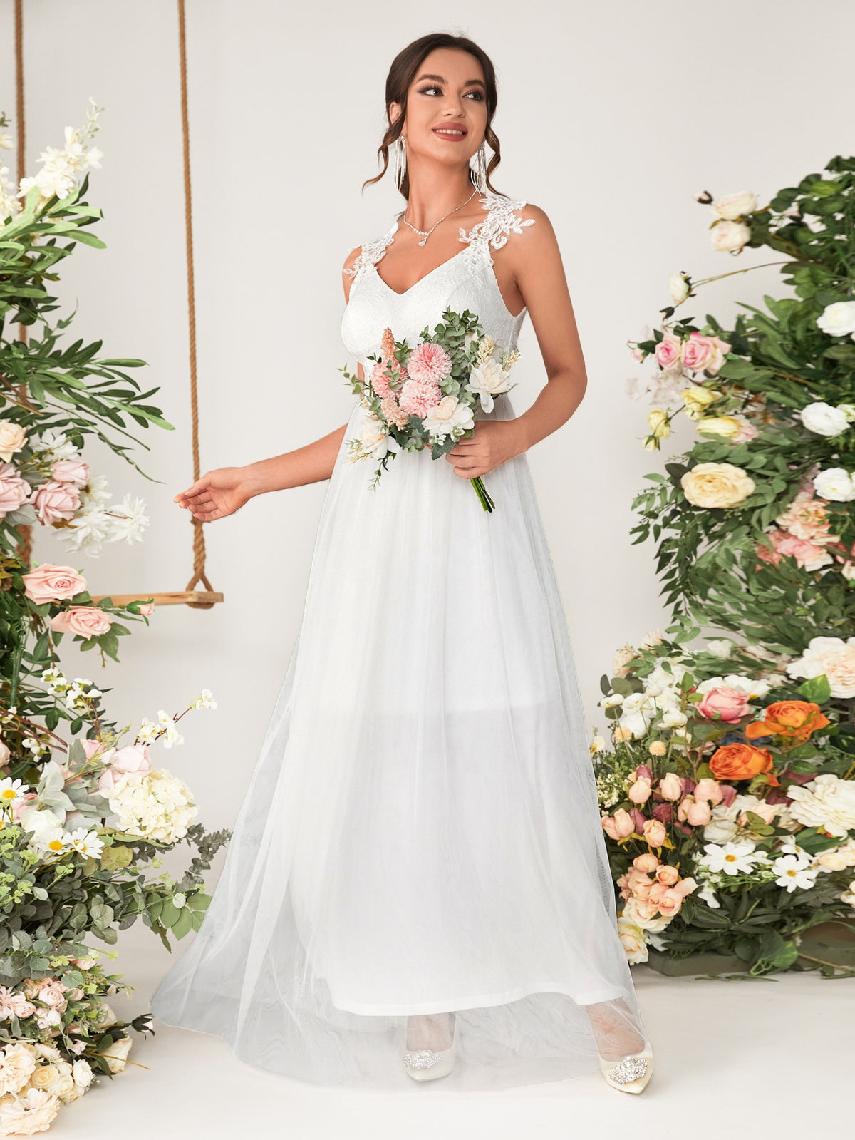 Sequin Decor Appliques Mesh Wedding Dress