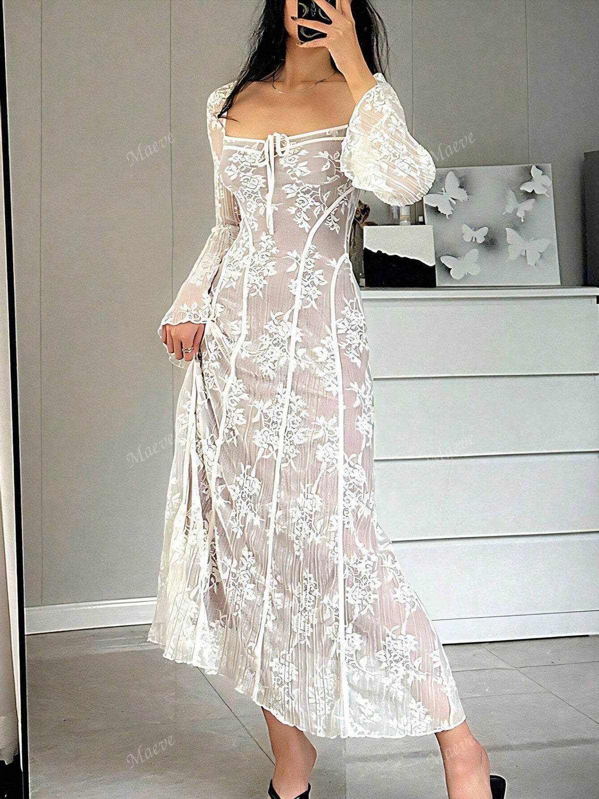 Sexy Fashionable Mermaid Style Lace Trim Lace-Up Square Neck Dress