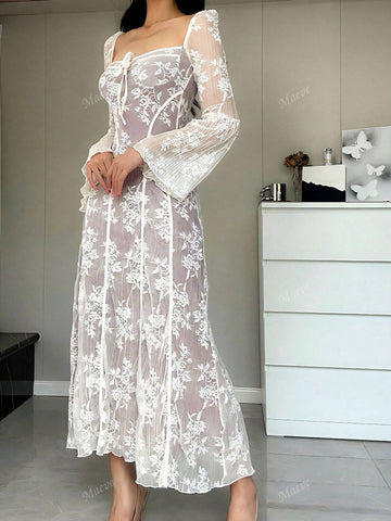 Sexy Fashionable Mermaid Style Lace Trim Lace-Up Square Neck Dress