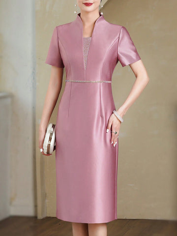 Short-Sleeved Wedding Mother Dress With Rhinestone Decoration, V-Neck And Cut-Out Design