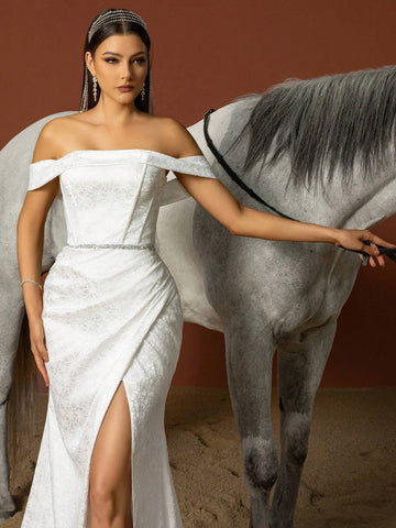 Simple Off Shoulder French Style Lightweight Wedding Dress