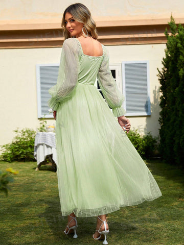 Simplee Contrast Sequin Flare Sleeve Mesh Overlay Bridesmaid Dress