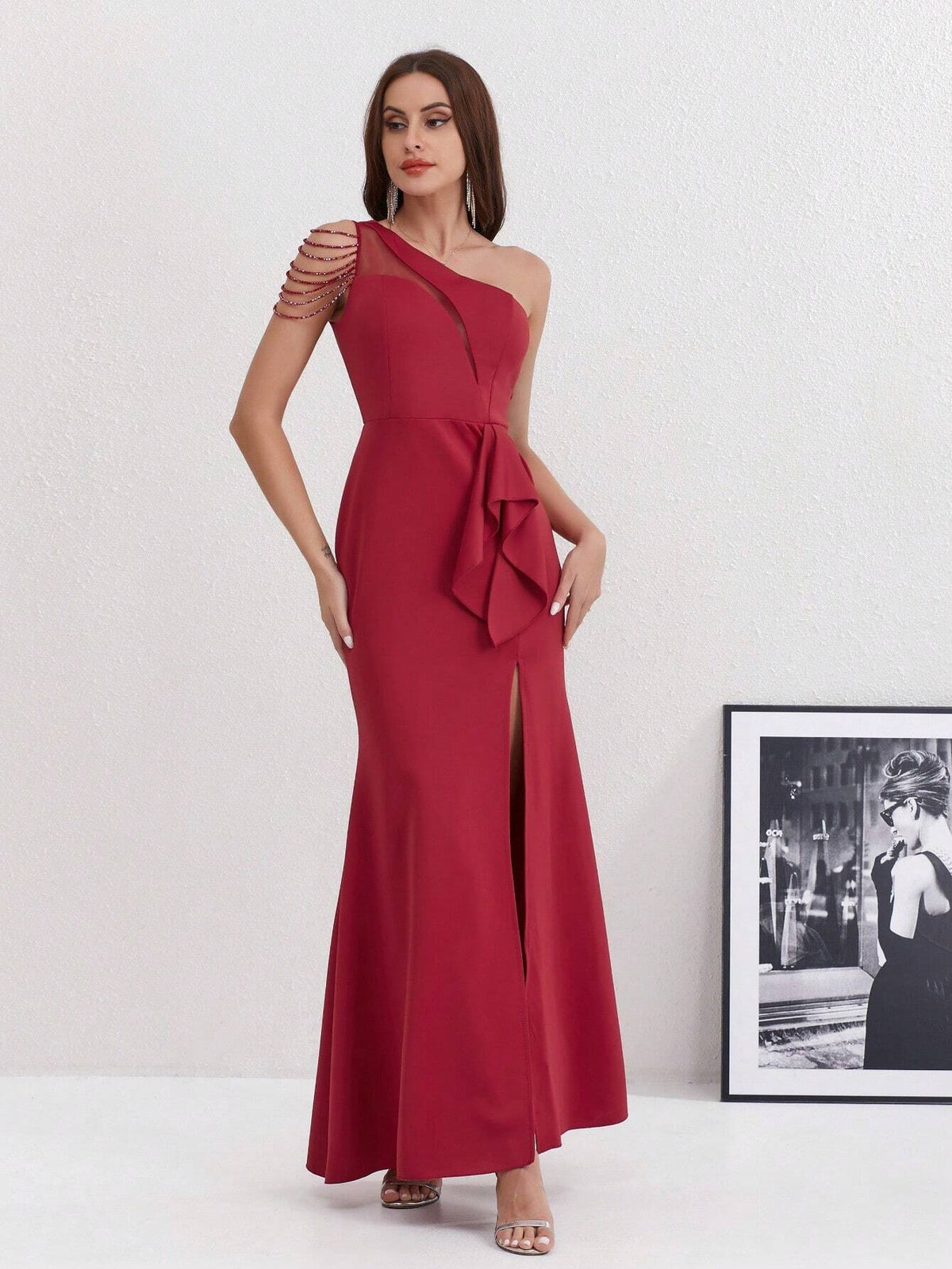 Solid Color Asymmetrical Neck Sheer Mesh Splicing Thigh-Split Formal Dress