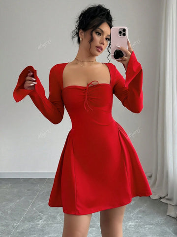 Solid Color Chest Pleated Short Dress, Side Design, Pure Desire Style, Outdoor Dressing, Internet Famous Hot Girl