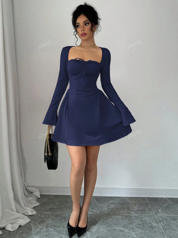 Solid Color Chest Pleated Short Dress, Side Design, Pure Desire Style, Outdoor Dressing, Internet Famous Hot Girl