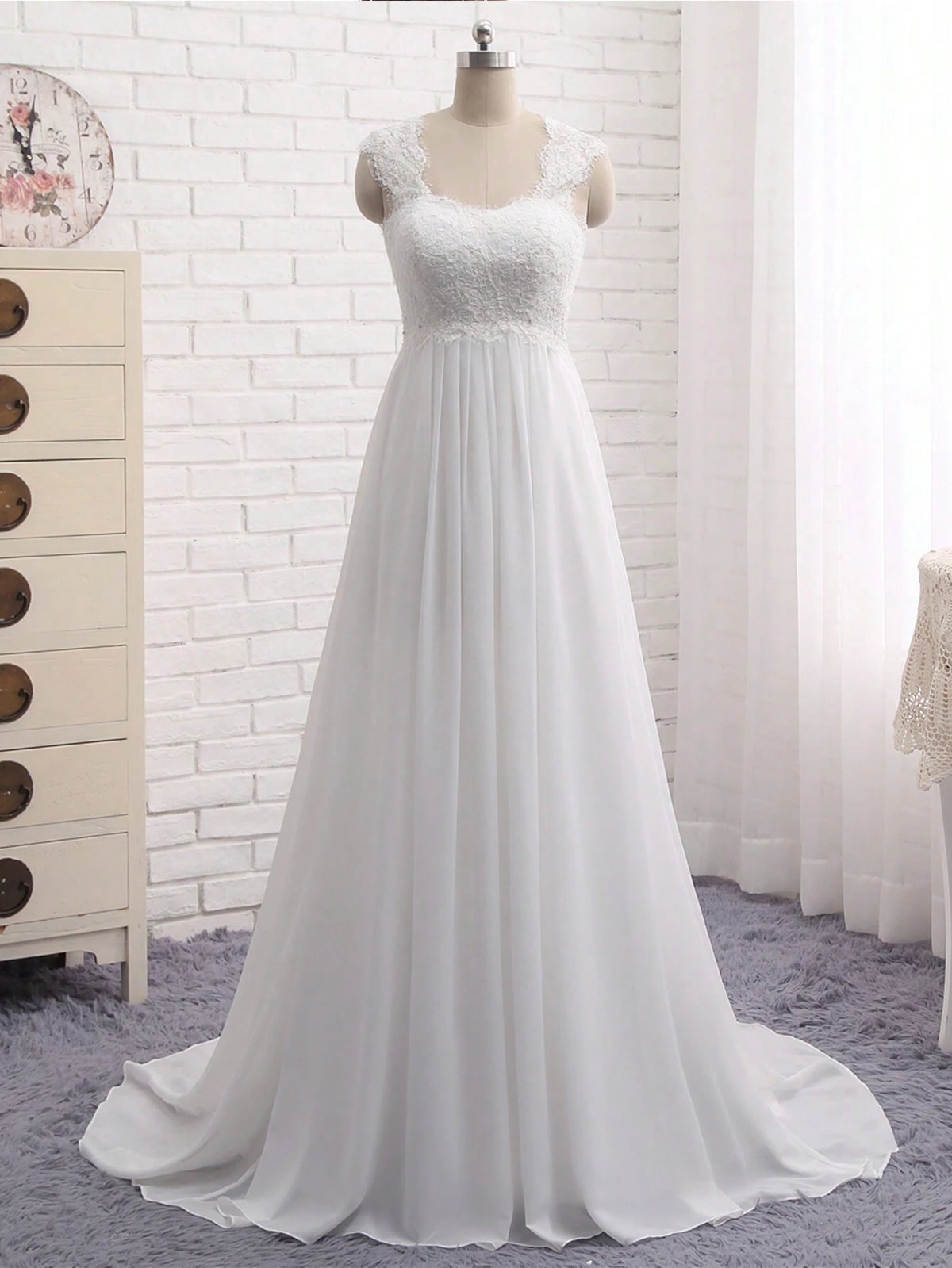 Solid Color Lace Patchwork Floor-Length Wedding Dress