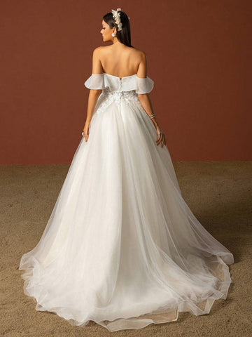 Solid Color Off-Shoulder Mesh Splice Wedding Dress