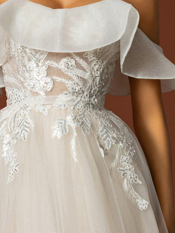 Solid Color Off-Shoulder Mesh Splice Wedding Dress