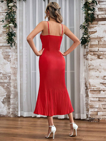 Solid Color Pleated Mermaid Hem Spaghetti Strap Dress For Women