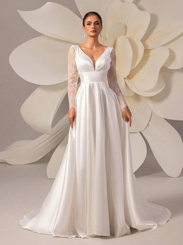Solid Color V-Neck Satin And Lace Bridal Gown With Elegant Long Trail