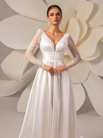 Solid Color V-Neck Satin And Lace Bridal Gown With Elegant Long Trail