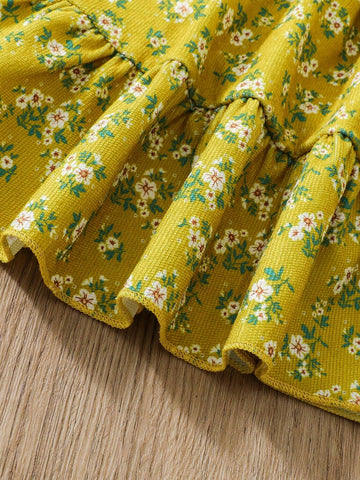 Young Girls Green Ditsy Floral Long Sleeve Dress