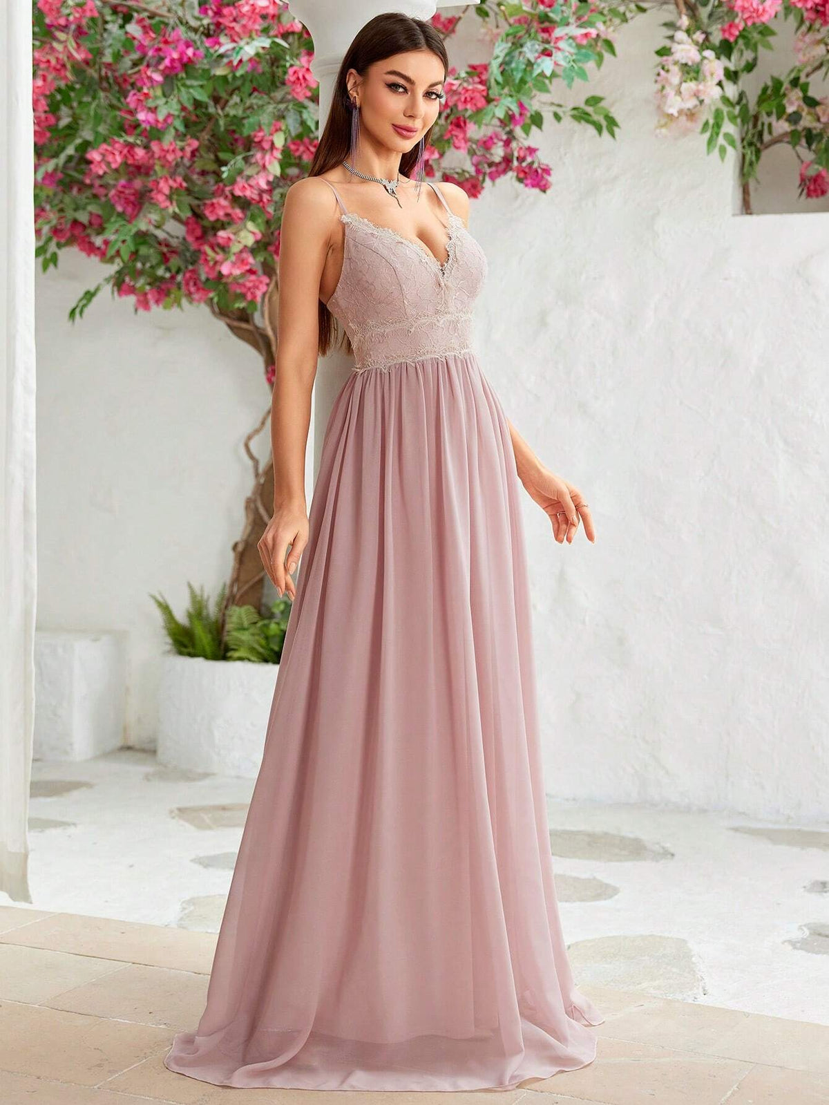 Spaghetti Strap V-neck Lace Eyelash Lace Splicing Chiffon A-hem Bridesmaid Dress