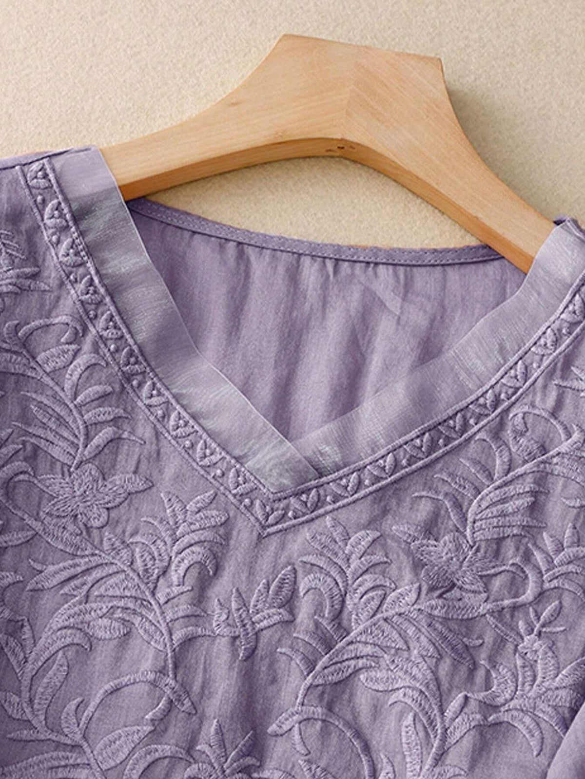 Spring And Summer Casual Solid Color Embroidered Short-Sleeved Shirt