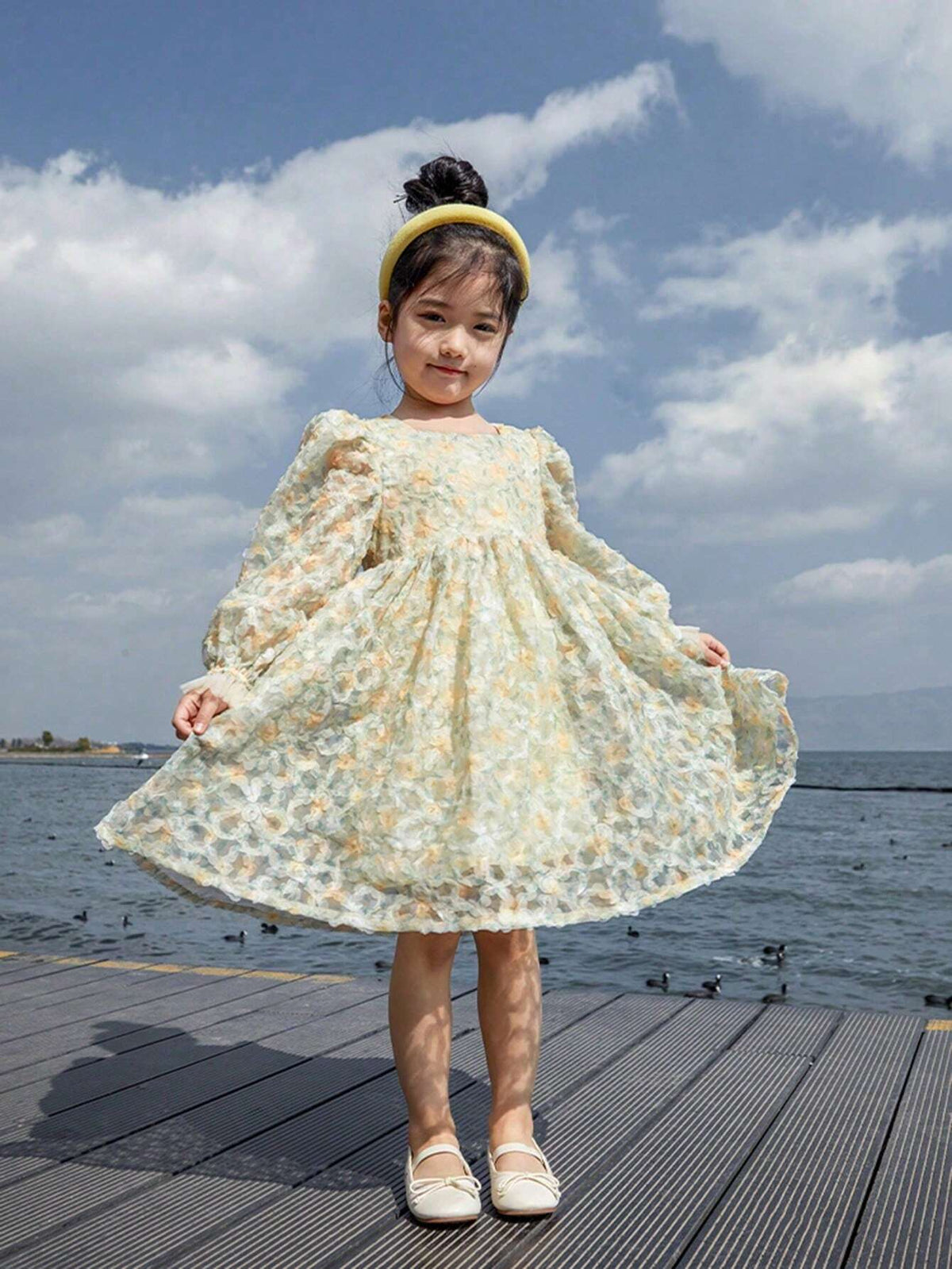 Spring & Autumn Girls Puff Sleeve Mesh Ditsy Floral Cute Sweet Princess Dress