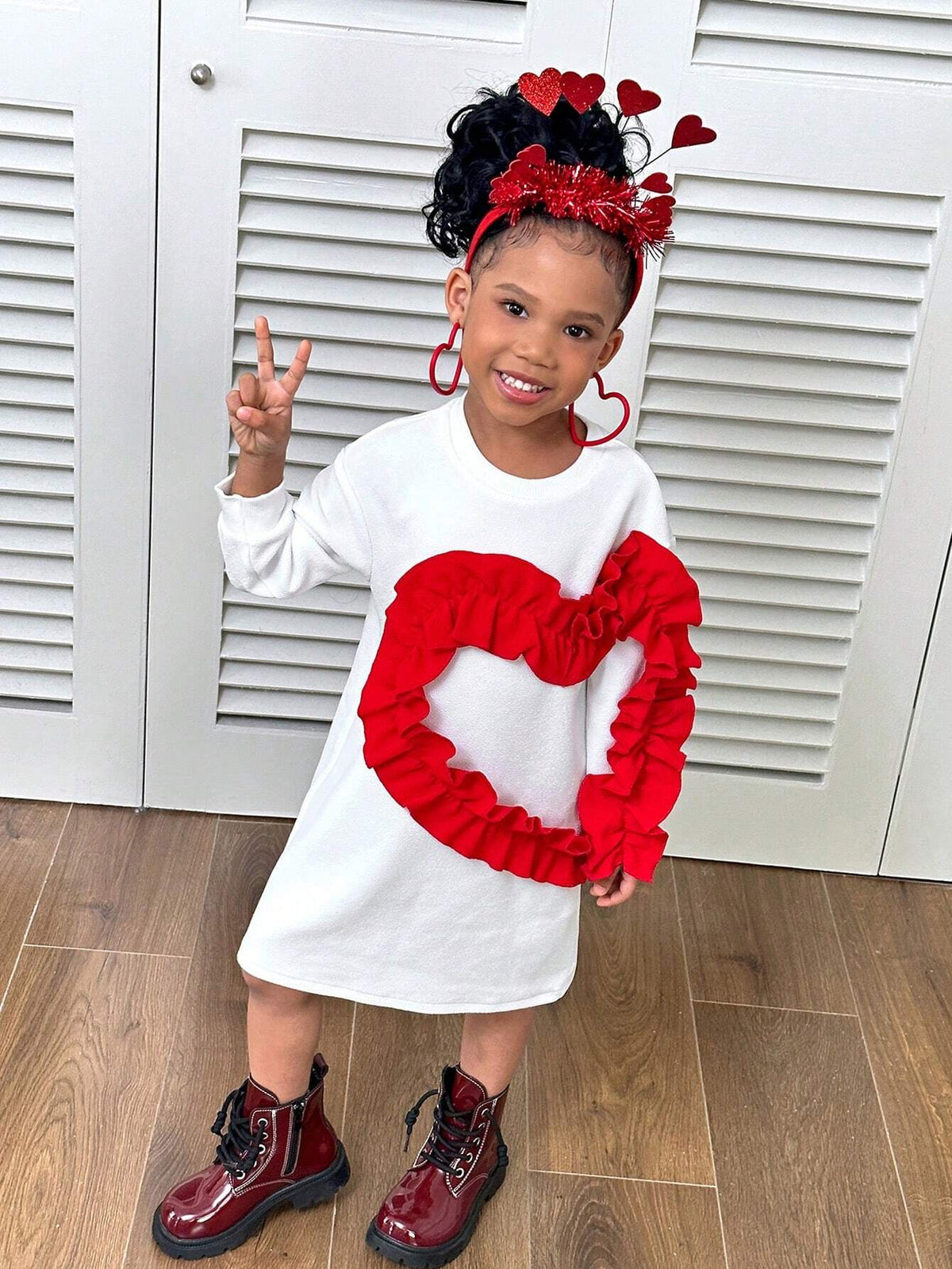 Streecool Kids Ruffle Hem Heart Graphic Round Neck Long Sleeve Casual Dress For Young Girls