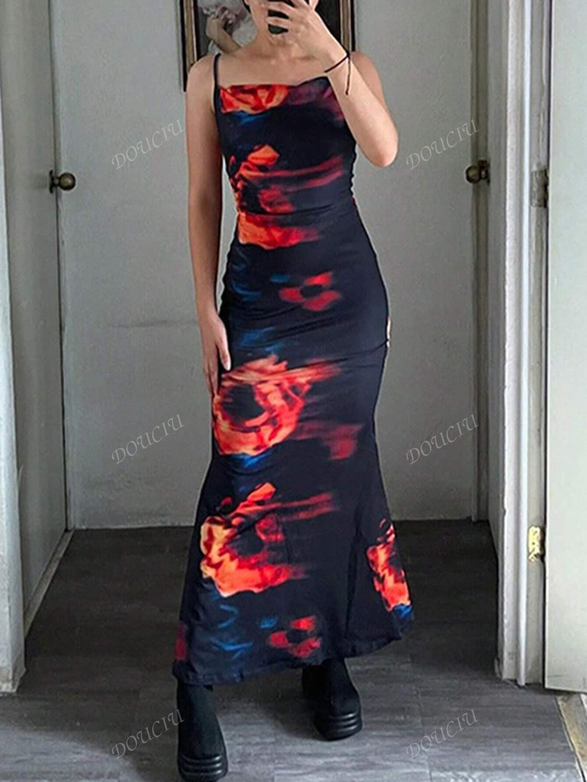 Street Style Sexy Backless Bodycon Dress With Graphic Print