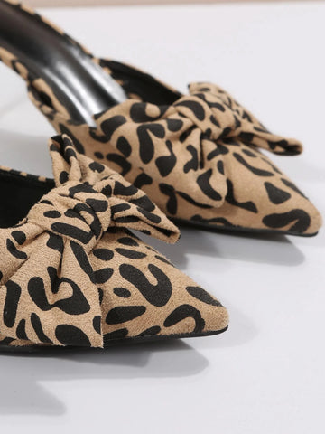Suedette Leopard Pattern Bow Decor Mule Pumps