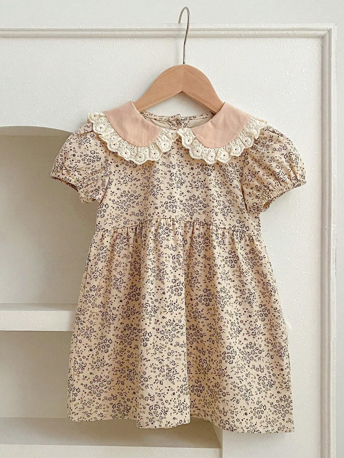 Summer New Peter Pan Collar Floral Short Sleeve Princess Dress