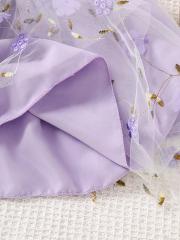 Summer Tulle Dress For Girls. It Is Made Of Flower-Patterned Tulle. Suitable For Girls Aged 4 To 7. It Is A Daily Dress