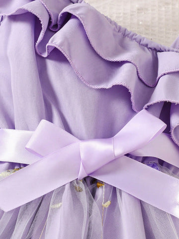 Summer Tulle Dress For Girls. It Is Made Of Flower-Patterned Tulle. Suitable For Girls Aged 4 To 7. It Is A Daily Dress