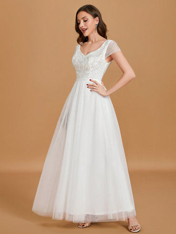 Sweetheart Neck Contrast Sequin Mesh Maxi Wedding Dress