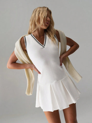 TRNVIE Fitted V-Neck Pleated Women Short Dress