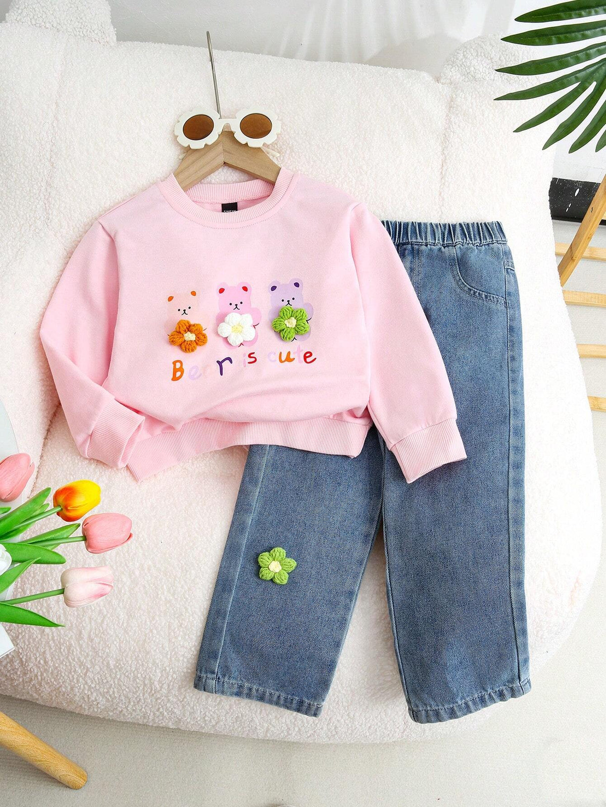 Toddler Girls Cute Bear Print Cartoon Letter 3D Floral Decor Trendy Minimalist Spring Autumn Design
