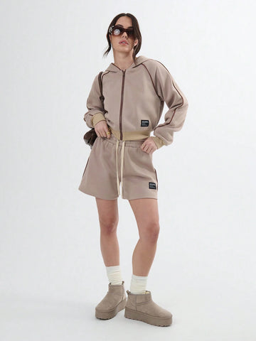 TypaGal Drawstring Waistband Casual Sweat Shorts With Badge Detail