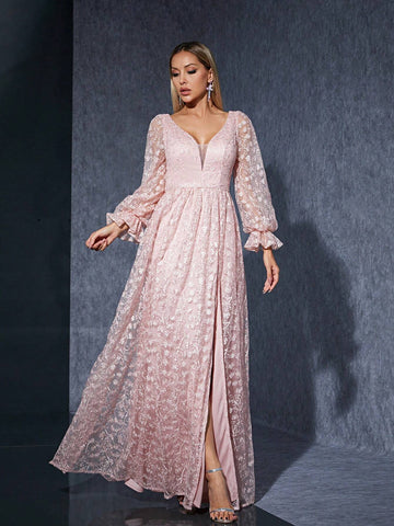 V-Neck Embroidered Lace Long Sleeve High-End Evening Gown