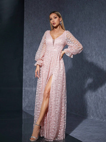 V-Neck Embroidered Lace Long Sleeve High-End Evening Gown