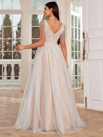 V-Neck Embroidered Lace Pearl Fringed Contrasting Color Tulle Wedding Dress Bride Bridesmaid Long Dress For Sending Guests