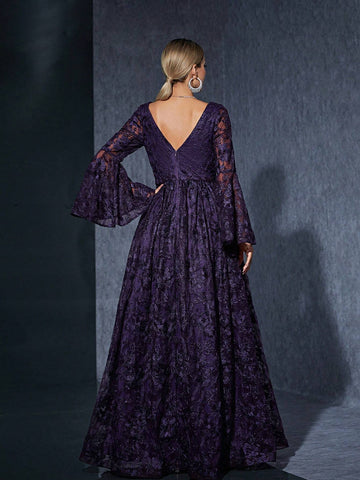 V-Neck Embroidered Lace Sexy Trumpet Sleeve High-End Evening Dress