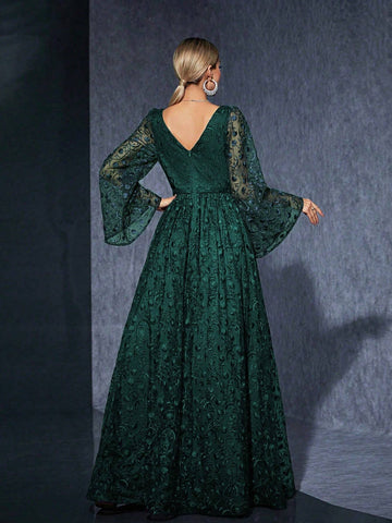 V-Neck Spaghetti Strap Embroidered Lace Flare Sleeve High-End Evening Dress