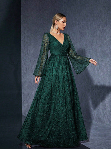 V-Neck Spaghetti Strap Embroidered Lace Flare Sleeve High-End Evening Dress