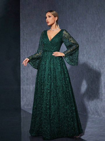 V-Neck Spaghetti Strap Embroidered Lace Flare Sleeve High-End Evening Dress