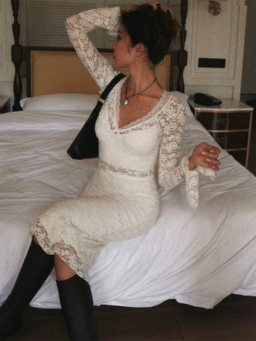 V-Neck Lace Bodycon Dress With A Tight Fit And Hip-Hugging Silhouette
