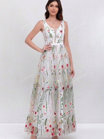 V-Neck Lace Embroidered Backless Long Formal Dress