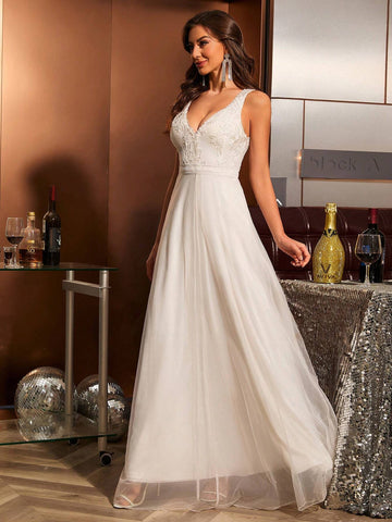 V-Neck Lace Patchwork Sleeveless Mesh Splice Slim Fit Wedding Dress