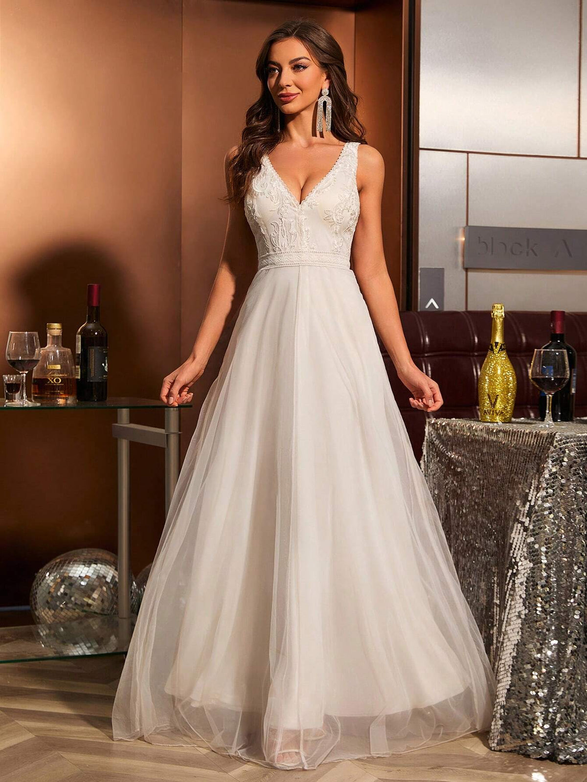 V-Neck Lace Patchwork Sleeveless Mesh Splice Slim Fit Wedding Dress