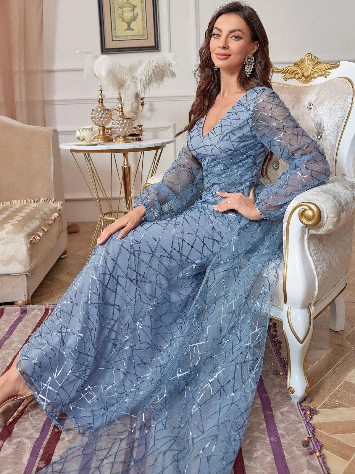 V-Neck Long Sleeve Heavy Sequined Long Evening Party Dress