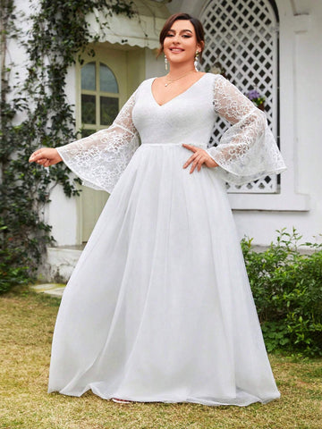 V-Neck Long Sleeve Lace & Mesh Patchwork Wedding Dress With Ruffle And A-Line Skirt