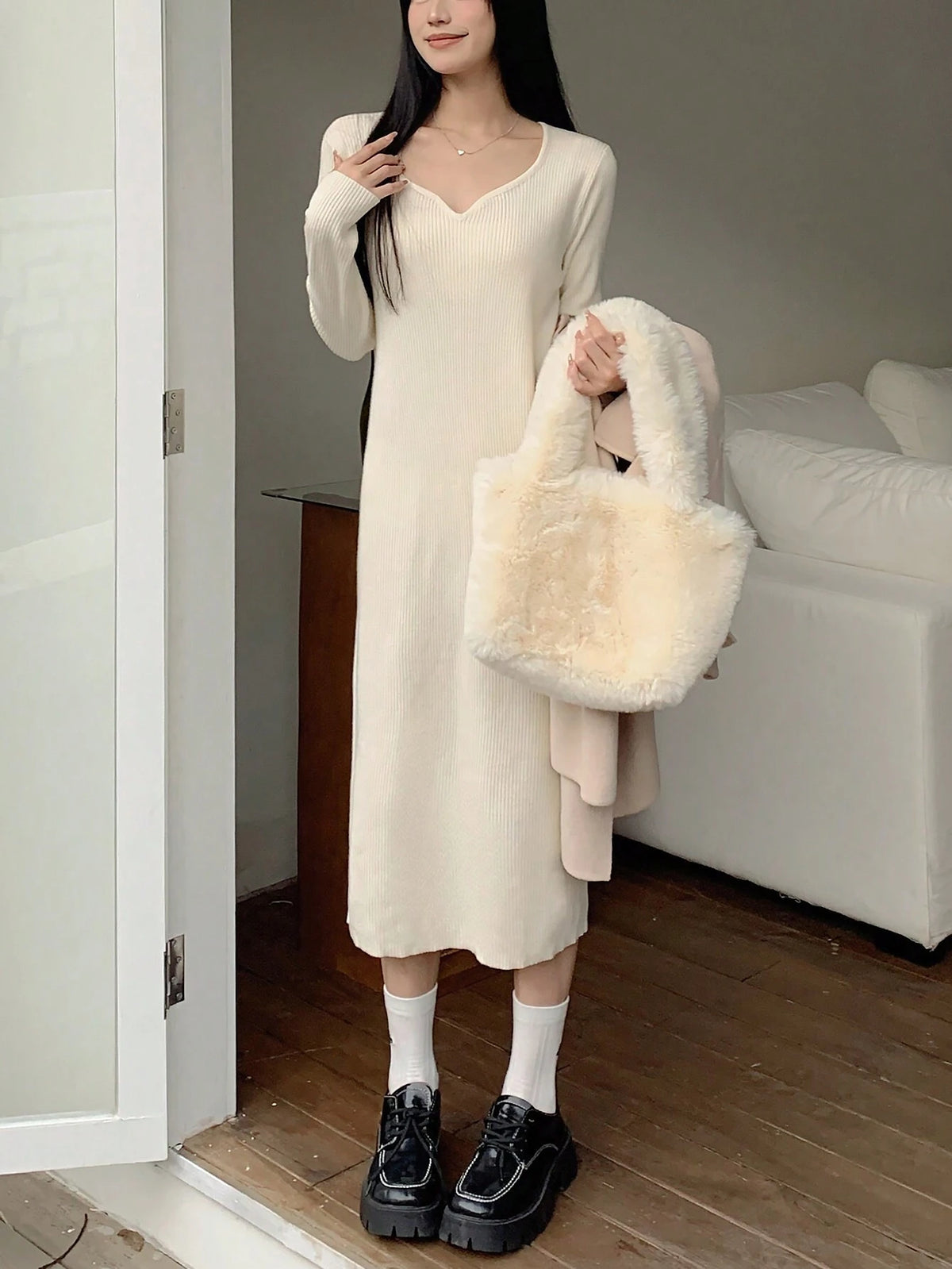 V-Neck Long Sleeve Minimalist Style Dress