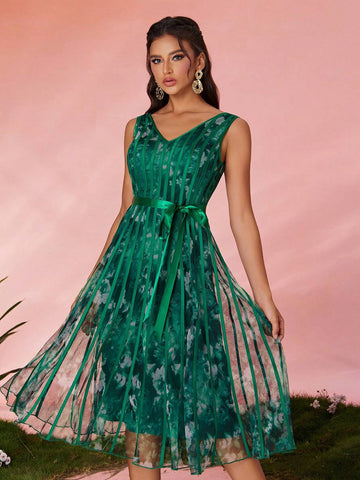 V-Neck Printed Mesh Splice Formal Dress, Premium