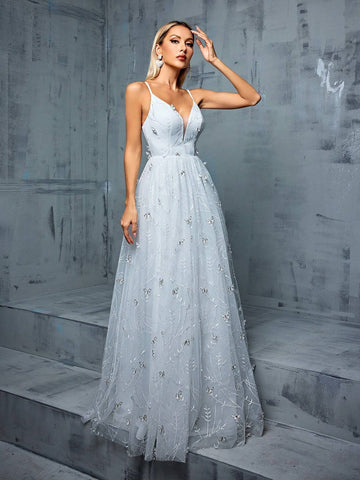 V-Neck Spaghetti Strap Butterfly Embroidery Tulle A-Line Wedding Dress