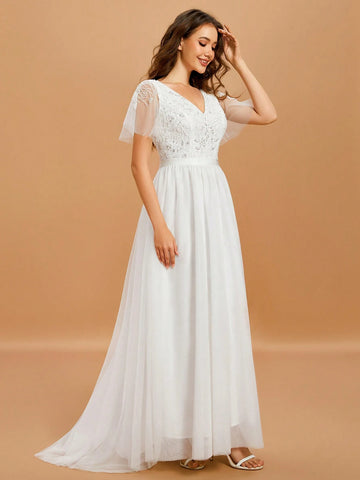 V Neck Contrast Sequin Mesh Wedding Dress