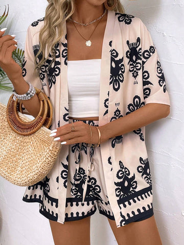 Vintage Style Women's Printed Shawl And Shorts Set