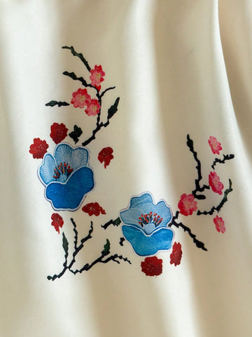 Vintaside Kids Young Girls Dress. The Solid Base Color Complements The Beautiful Floral Pattern.