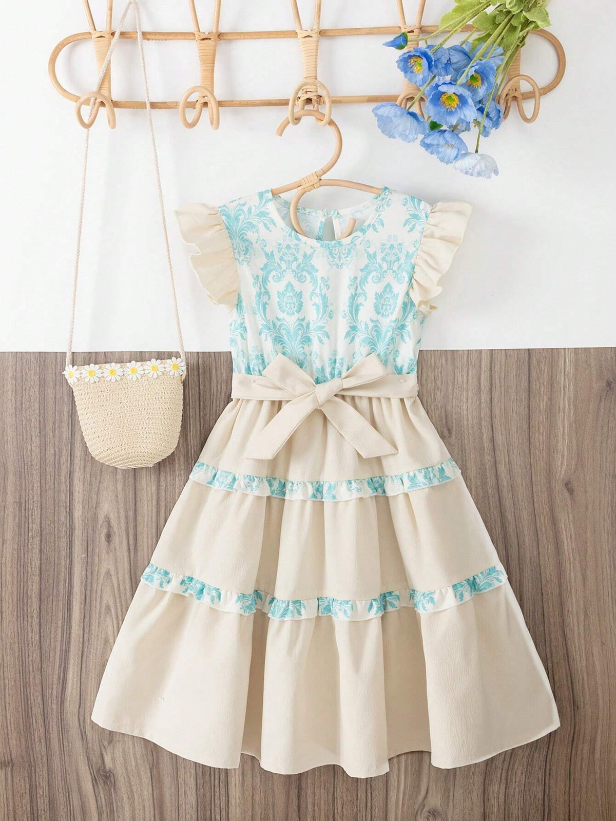 Wedding Party Floral Princess Dress With Flounce Sleeves, Color Block Design, Countryside Flower Print, Bow Tie For Girls In Summer