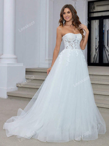 White Strapless Tulle Wedding Dresses Long Floral Lace Fishbone Bridal Gowns With Train A Line Corset Wedding Gown For Women